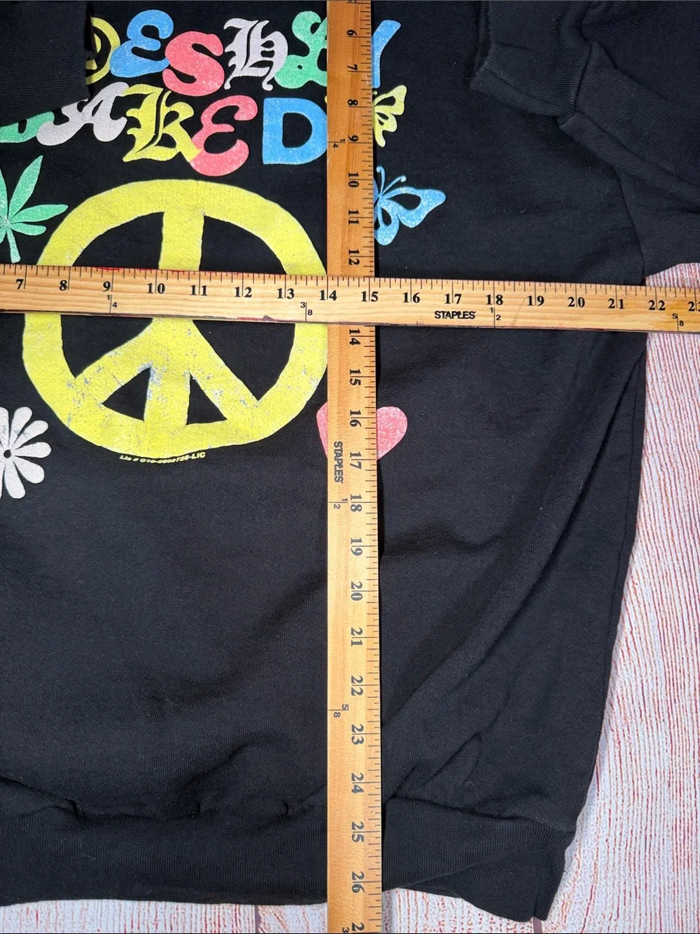 Megan’s Freshly Baked Black L Crewneck Sweatshirt Peace Sign Cannabis Graphic